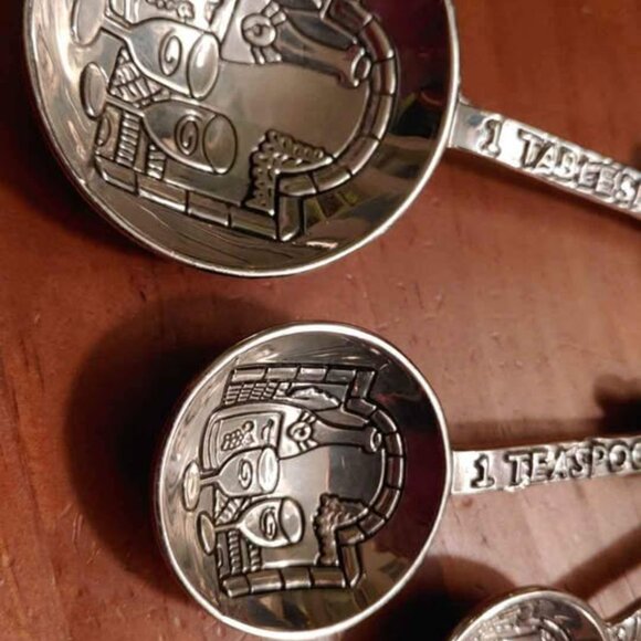 Stunning Measuring Spoons Wine & Grapes Design Very Decorative - Picture 2 of 7